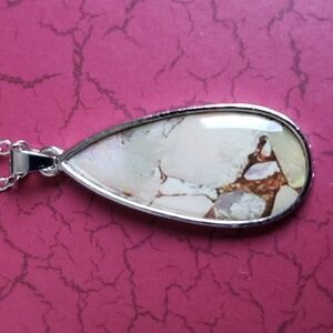 Bohemian Water Drop Pendant Necklace. New